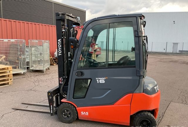 Carretilla elevadora Toyota 8FBE16T