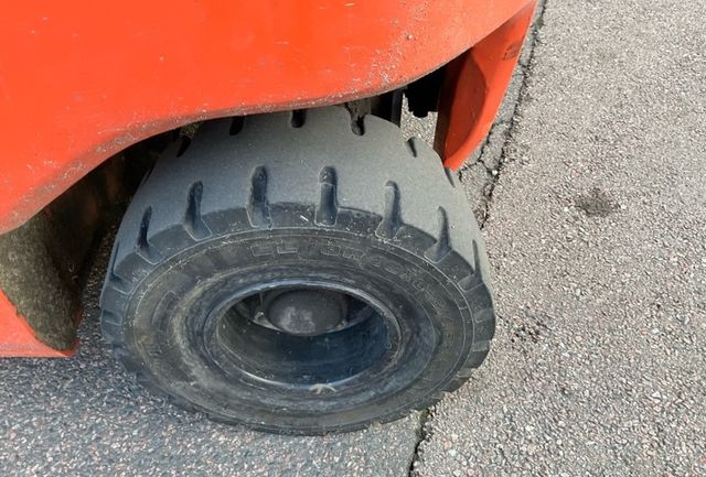 Carretilla elevadora Toyota 8FBE16T