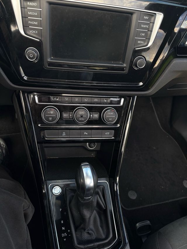Volkswagen Touran atutomático