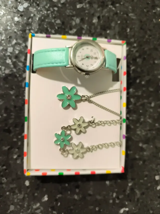 Conjunto Reloj, Colgante y Pulsera Infantil