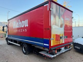 Iveco Eurocargo Tauliner botellero elevadora