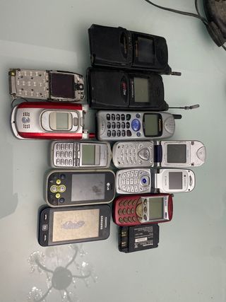 Lotto telefoni vintage LG, Motorola, Panasonic, Sa