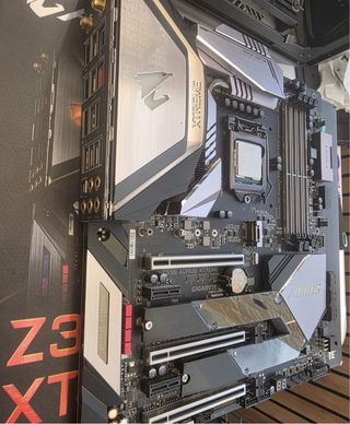 Placa Base Gigabyte AORUS Z390 XTREME LGA 1151