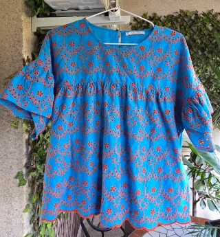 Camisa  bordada azul y naranja  Made in india