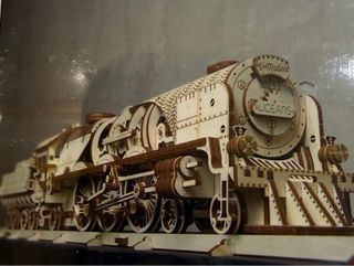 Puzzle 3D UGEARS V-Express Steam Train