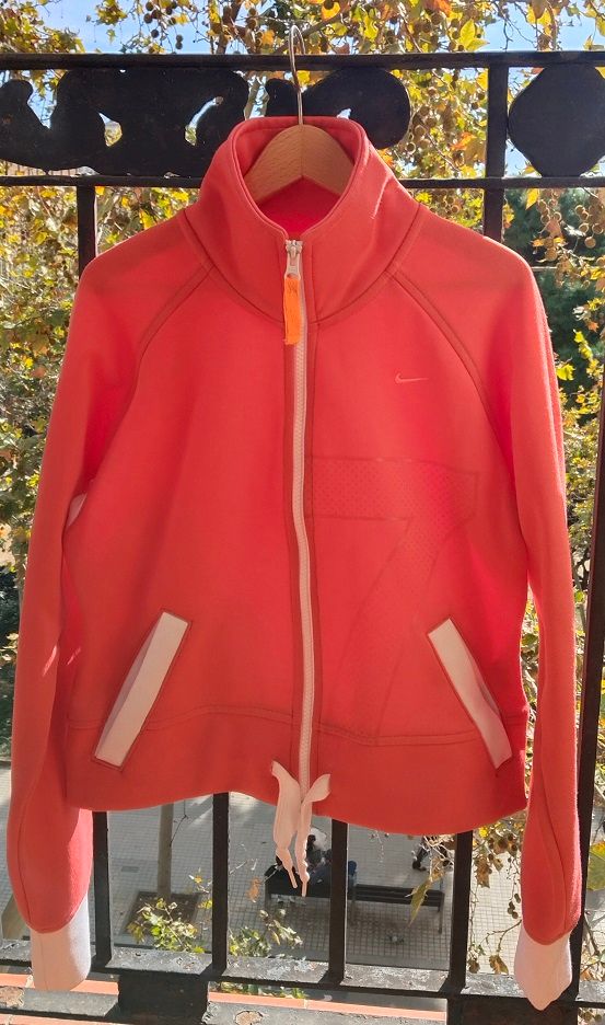 Sudadera Nike salmón y blanco con cremallera T: S