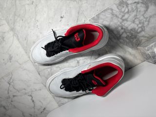 Zapatillas Jordan Max Aura 3 Blancas Rojas