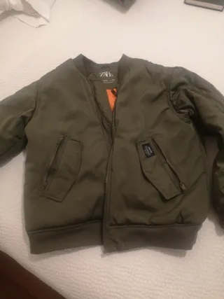 Chaqueta Bomber Zara Verde Talla XL
