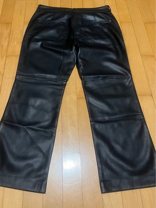 Pantalón polipiel Sfera Talla 40 Negro
