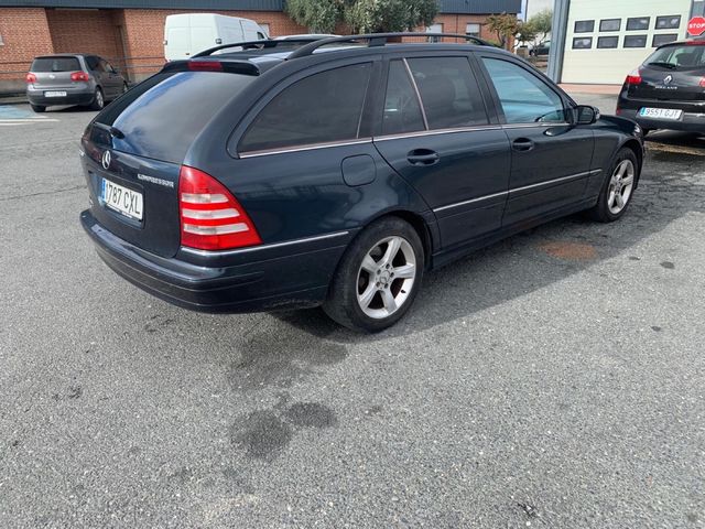 Mercedes-Benz Clase C 2004