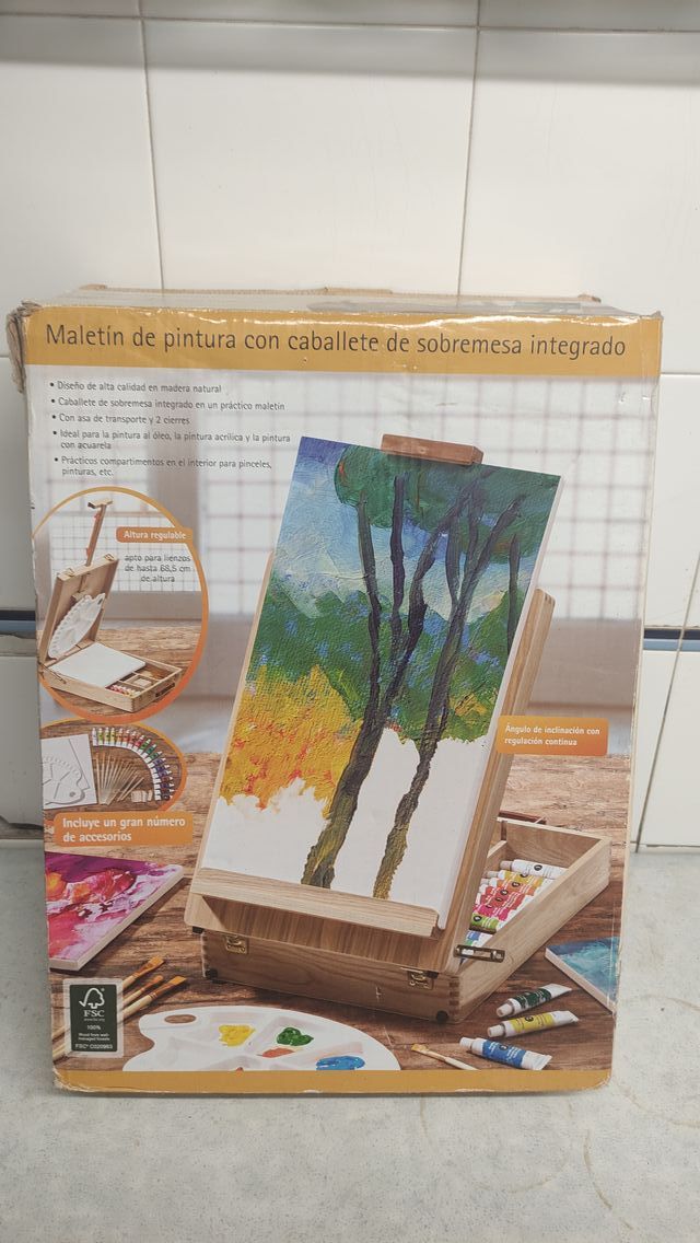 Maletín de Pintura y Lienzo