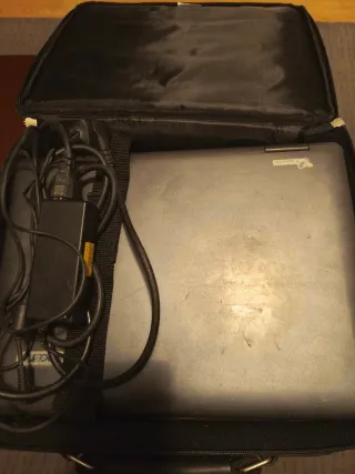 Portátil Acer Extensa 5620