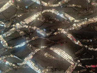 Vestido fiesta lentejuelas negro y plata