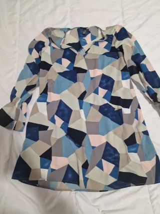 Vestido estampado floral y rayas