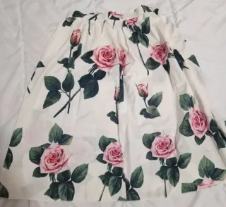 Vestido estampado floral y rayas