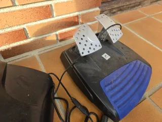 Consola PS2 + Volante y Pedales