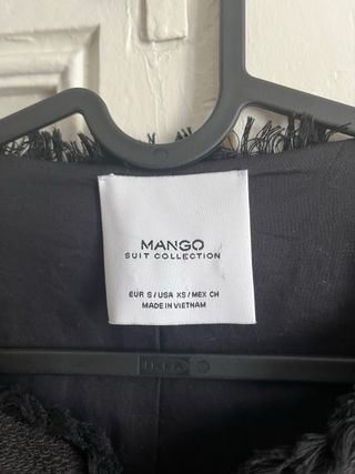 Chaqueta corta negra