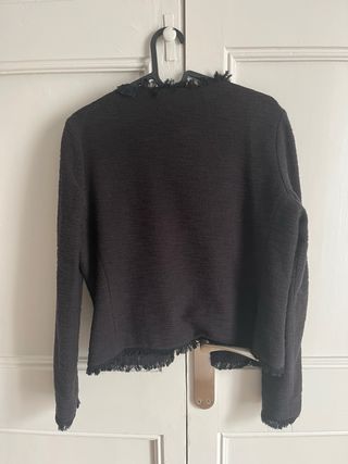 Chaqueta corta negra