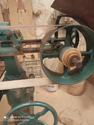 Lijadora de banda industrial