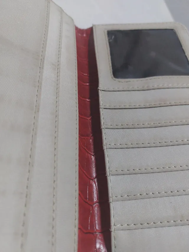 Monedero L'Oréal Rojo