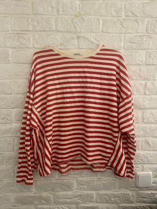 Sudadera - camiseta Zara Rayas Rojas