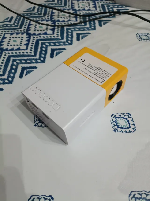 Proyector HD bajo consumo HDMI y USB