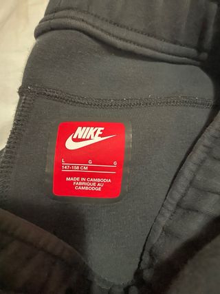 Chándal Nike Tech Fleece Niño Gris y Negro.