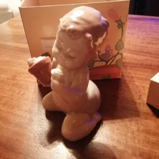 Statuetta NAO Where do babies come from?