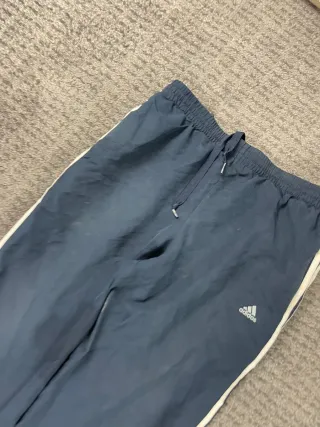 ¡¡OFERTA!! Talla L Pantalón Adidas Impermeable