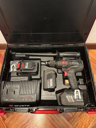 TALADRO ATORNILLADOR PERCUTOR A BATERÍA ABS 18