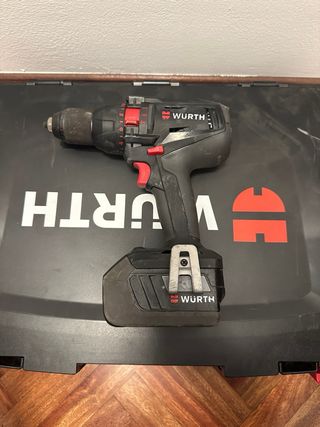 TALADRO ATORNILLADOR PERCUTOR A BATERÍA ABS 18