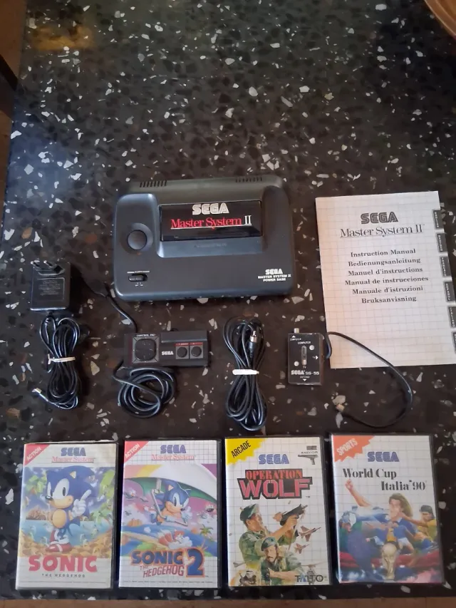 SEGA Master System II + 4 giochi