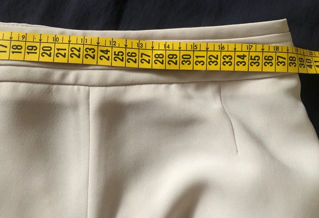 Pantalón vestir Zendra crema Talla M