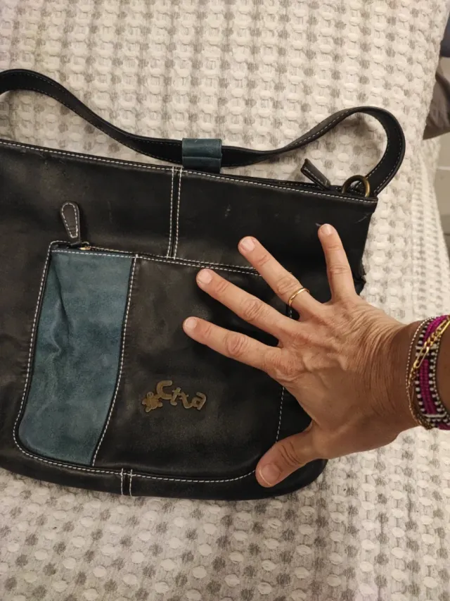 Bolso Caminata de polipiel negro y azul