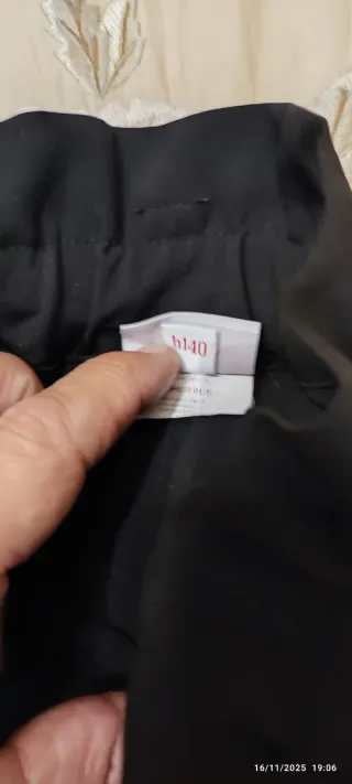 Pantaloni larghi neri con tasche a gamba dritta