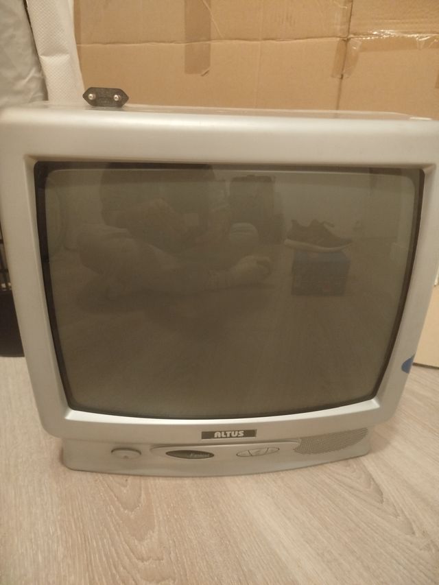 Televisor Altus Gris