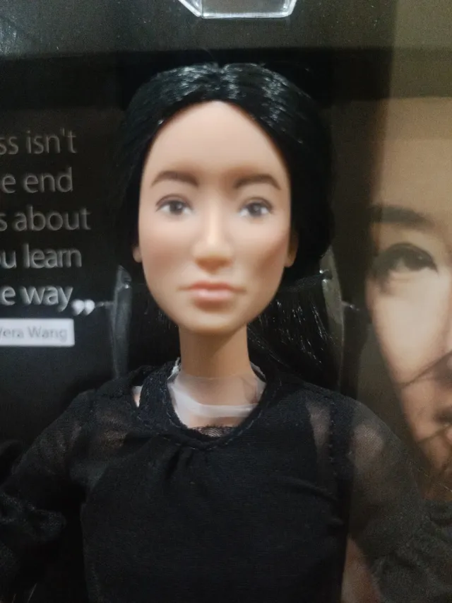 Barbie Signature Vera Wang Tribute Collection