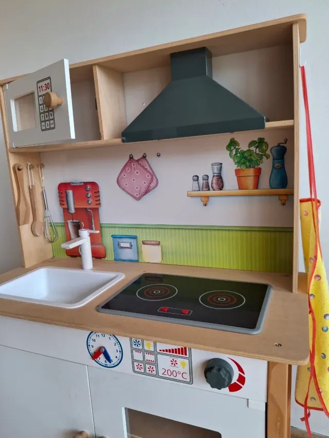 Cocinita de madera infantil