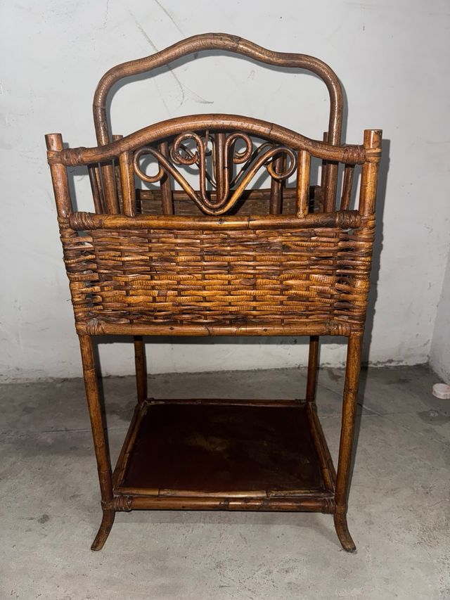 Tavolino/Portariviste Vintage in Bambù