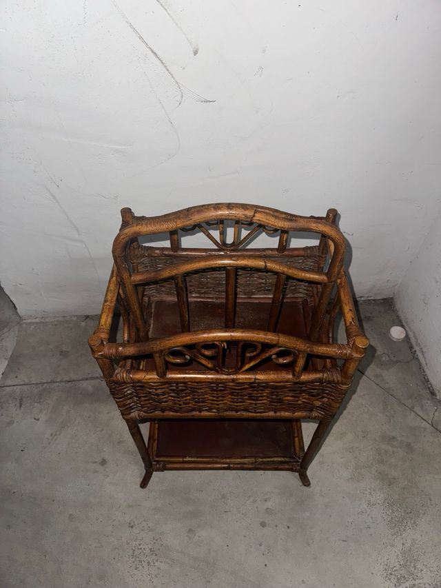 Tavolino/Portariviste Vintage in Bambù