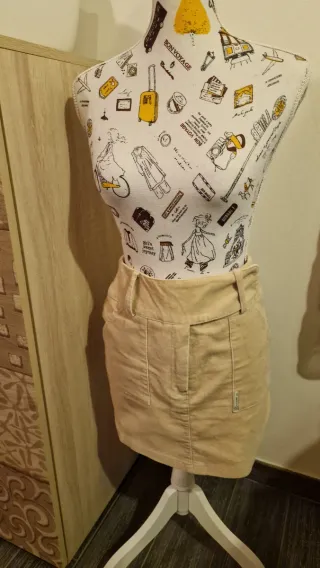 Minigonna velluto beige taglia 42