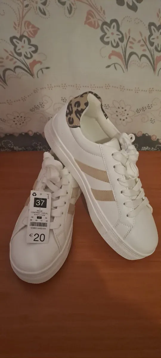 Zapatillas blancas T.37