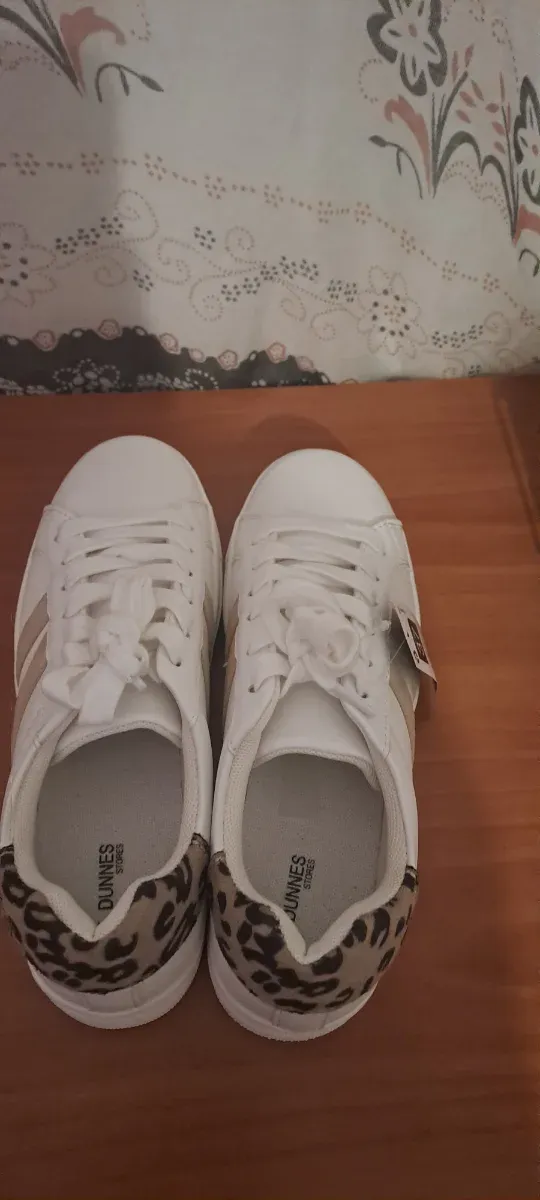 Zapatillas blancas T.37