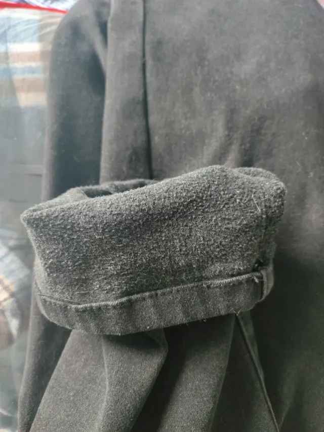 Pantaloni neri da uomo