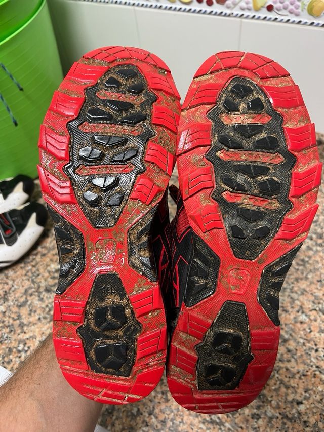 Zapatillas Asics Trabuco Trail Running Talla 46