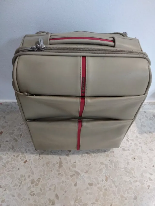 Maleta de cabina Samsonite beige con detalles rojo