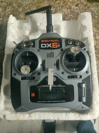 Emisora Spektrum DX6i desguace
