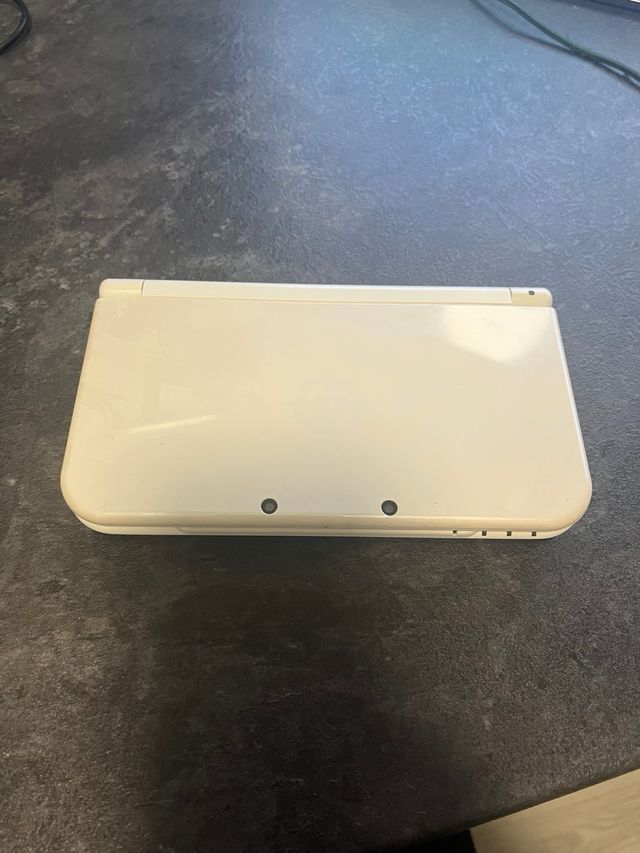 New Nintendo 3DS XL Fire Emblem Fates Edition