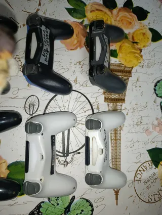 Lote mandos PS4 para reparar o piezas