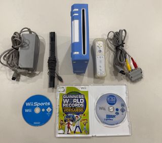 Consola Nintendo Wii Azul + Accesorios y Juegos